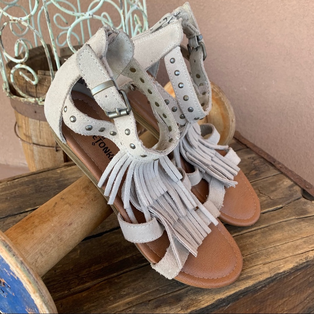 Minnetonka Monaco Sandal